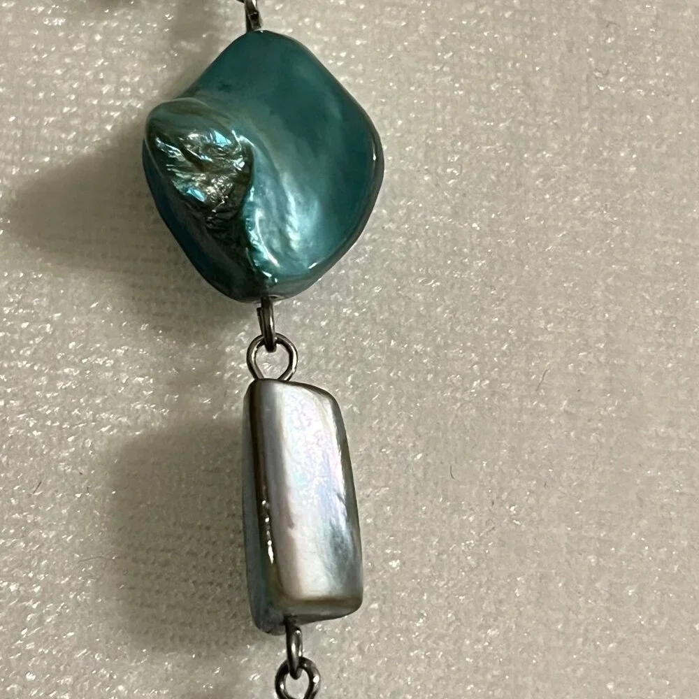 Abalone Beaded Necklace - Picture 2 of 3